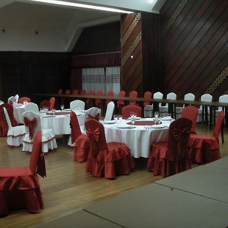 Hotel Grand Τσέτινιε Εξωτερικό φωτογραφία
